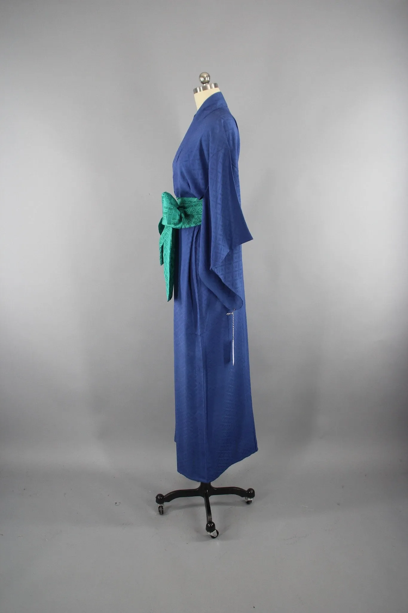 1950s Vintage Silk Kimono Robe / Bright Blue