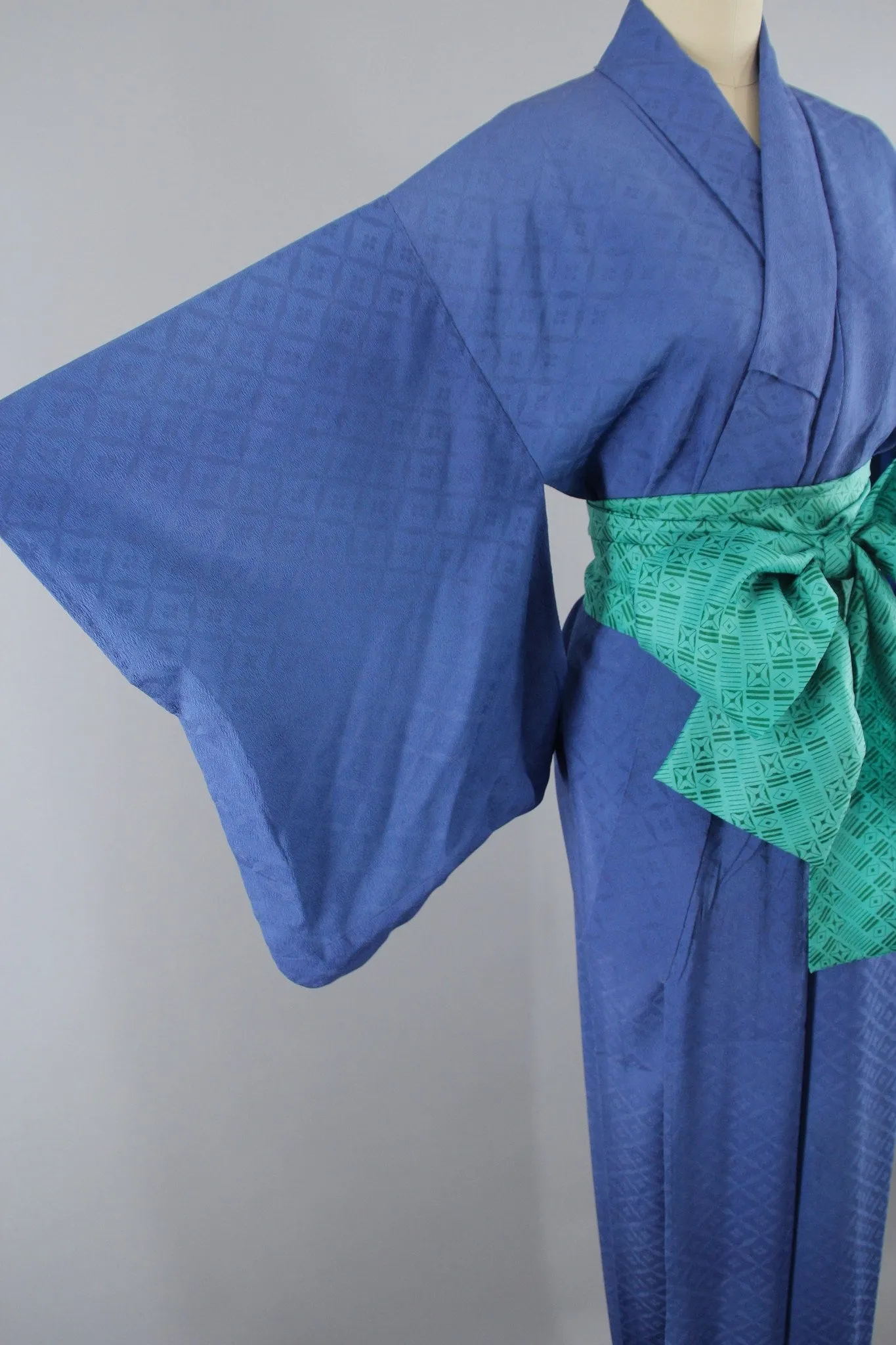 1950s Vintage Silk Kimono Robe / Bright Blue