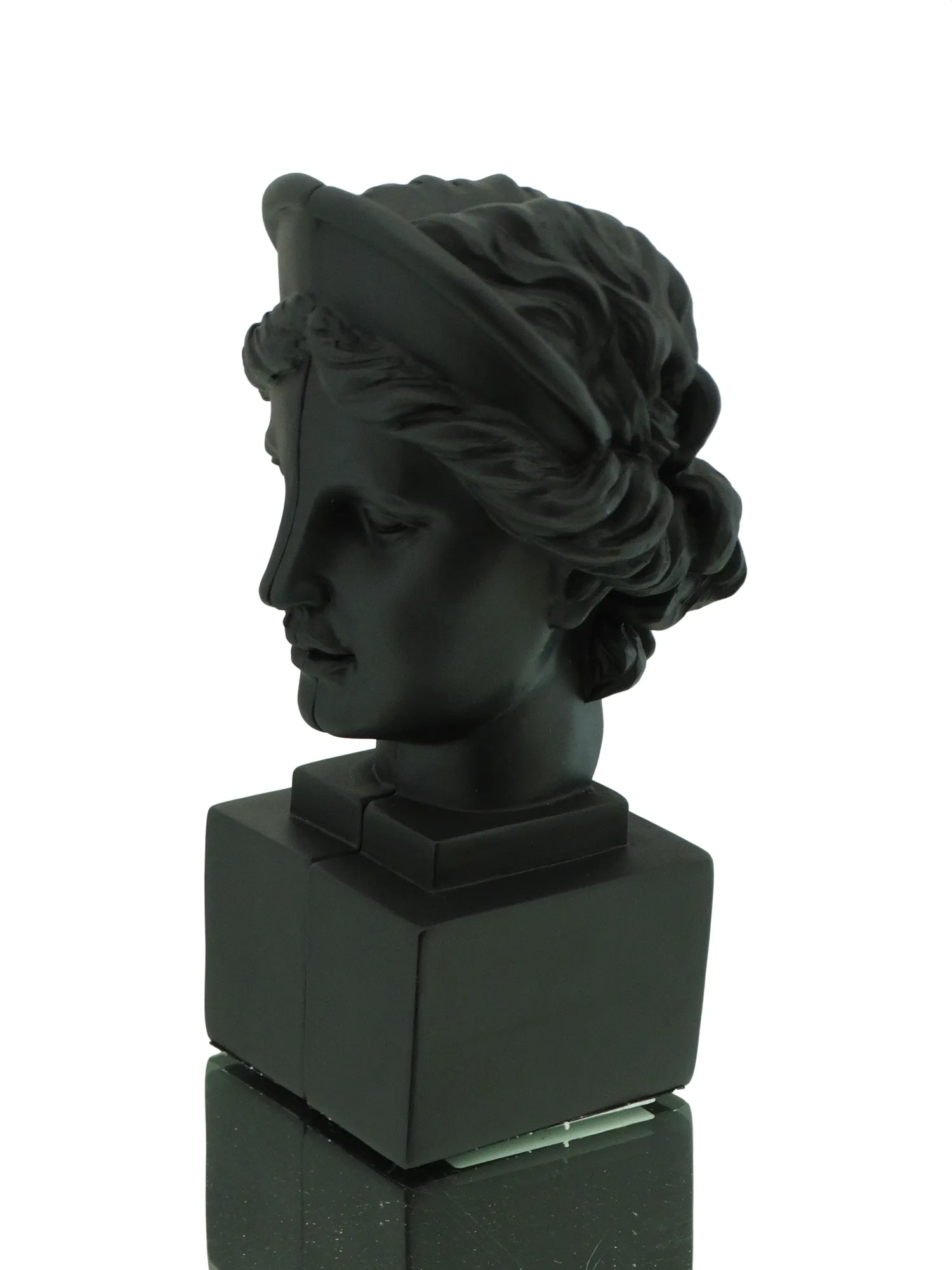 2Pc Resin Decorative Art Set