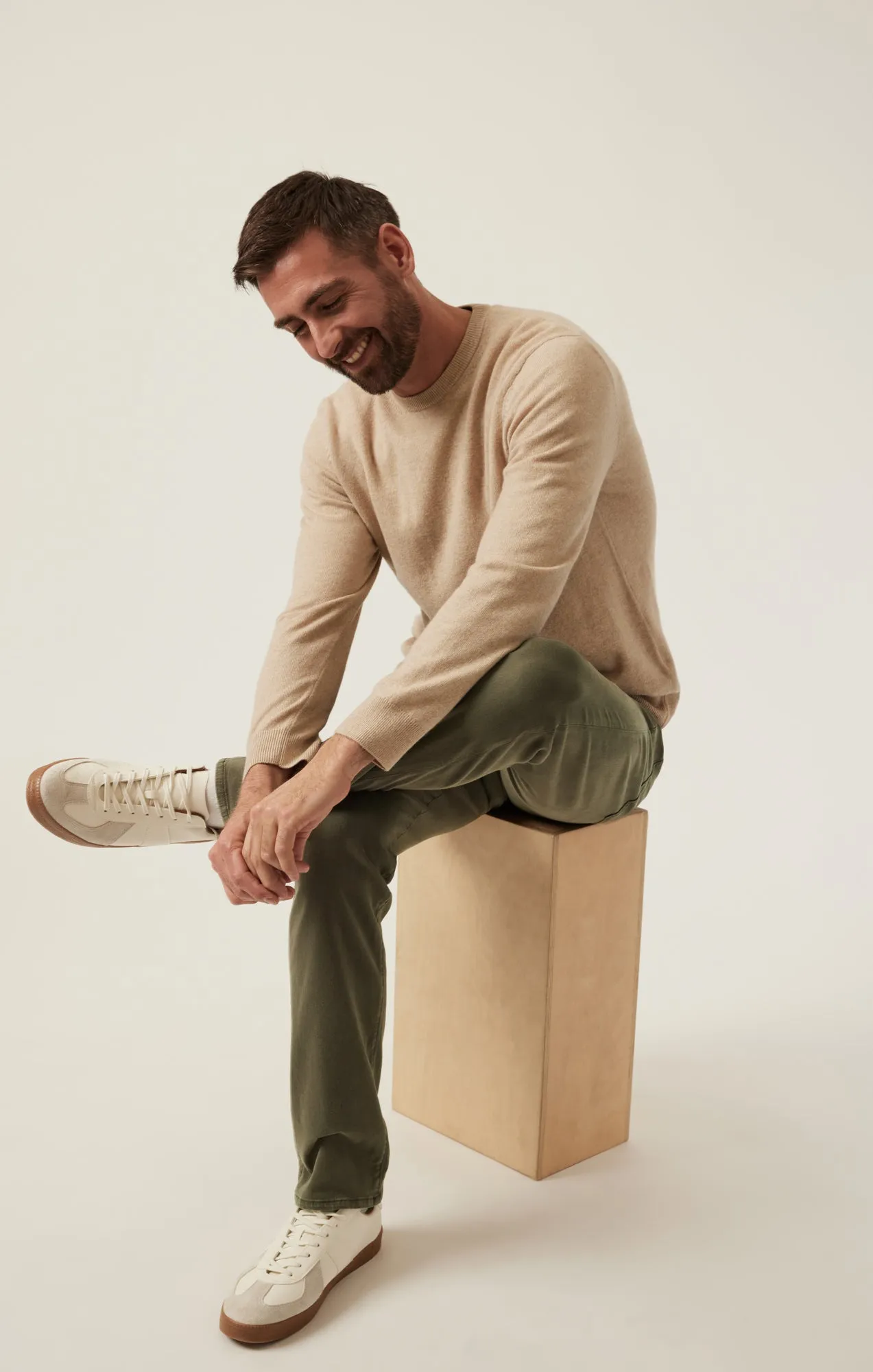 Charisma Relaxed Straight Pants in Dark Olive Twill