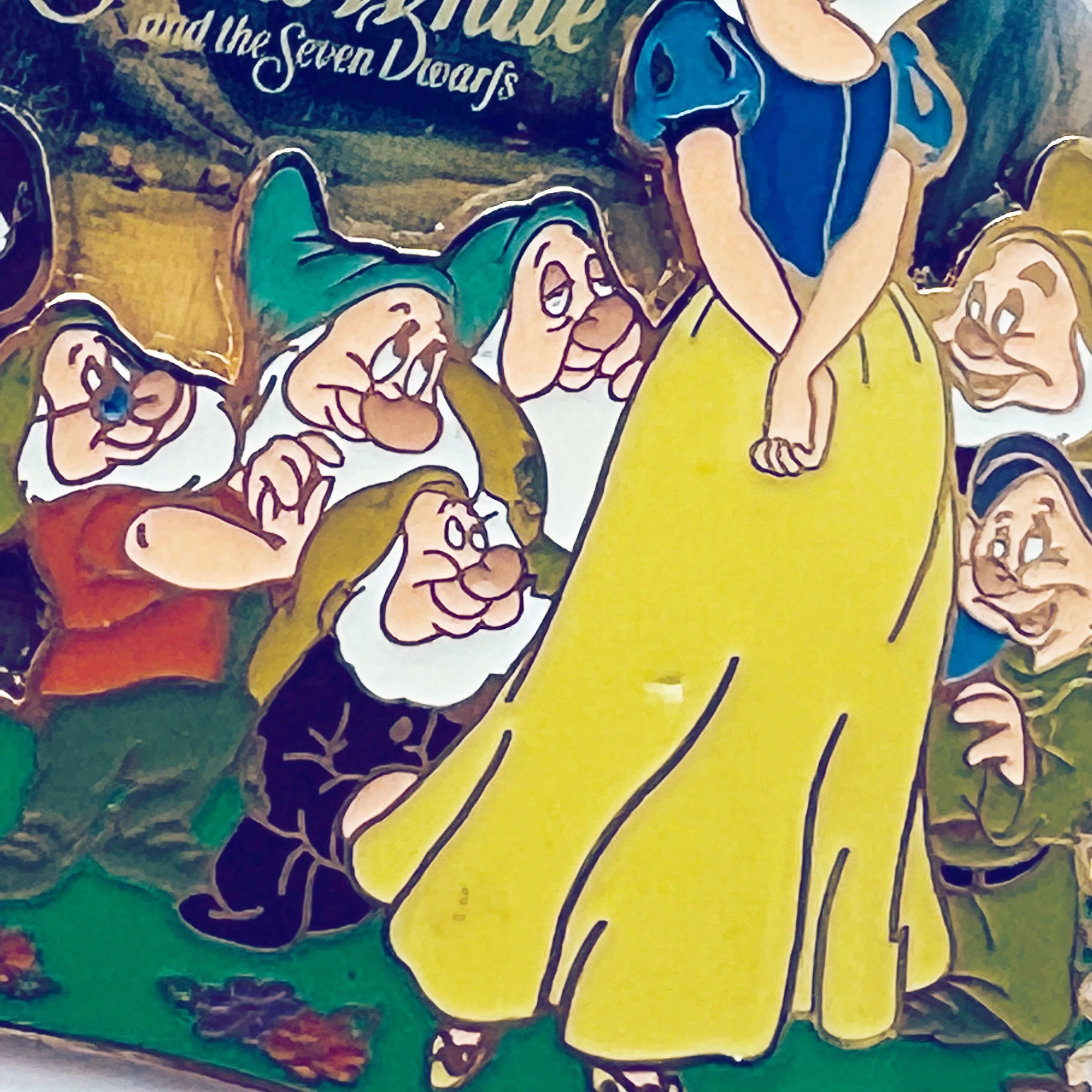 D23 Expo Disney's Artist Choice Snow White and the Seven Dwarfs 1937 LE Pin