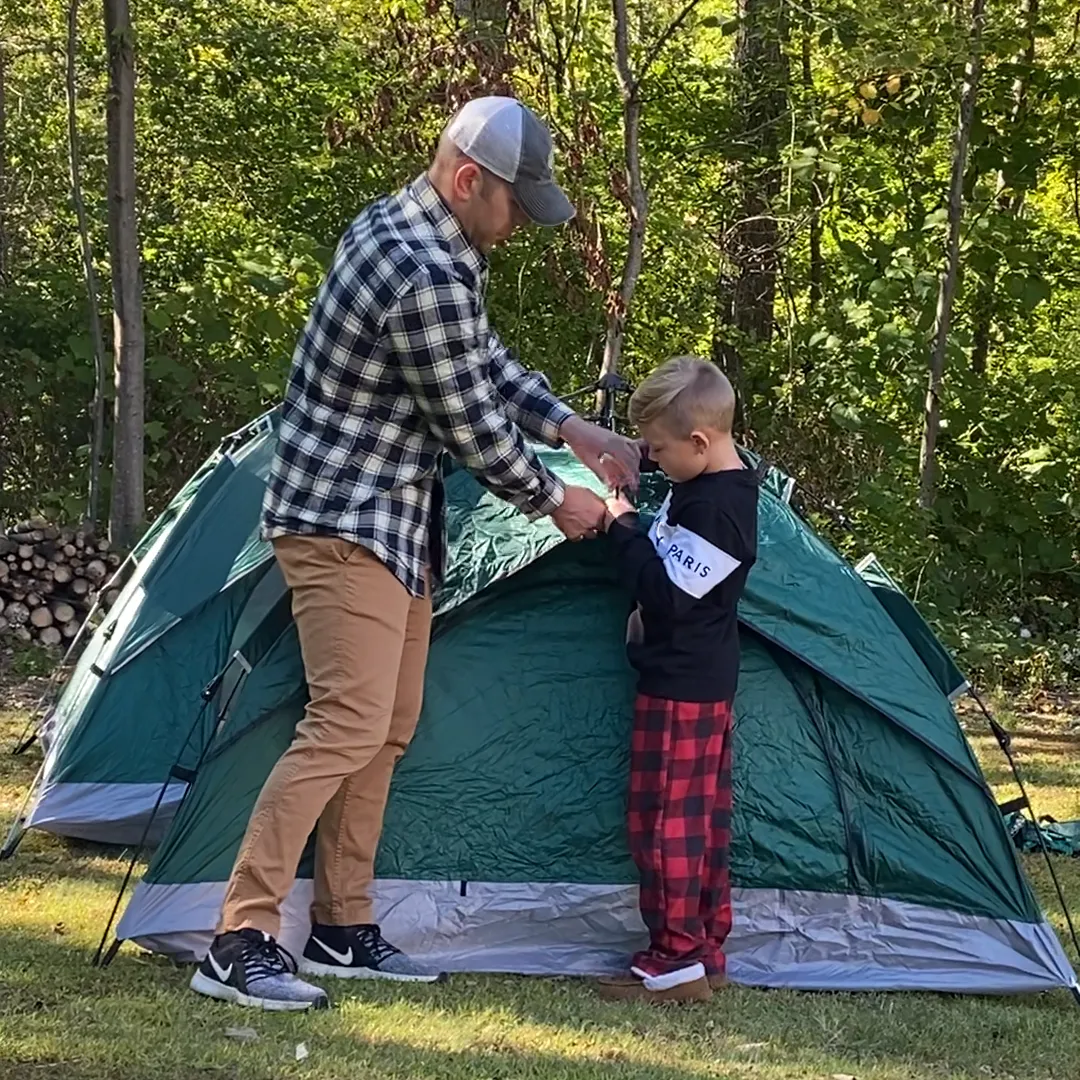 Large-Sized 3SecsTent. (Comfortable for 3 Adults)