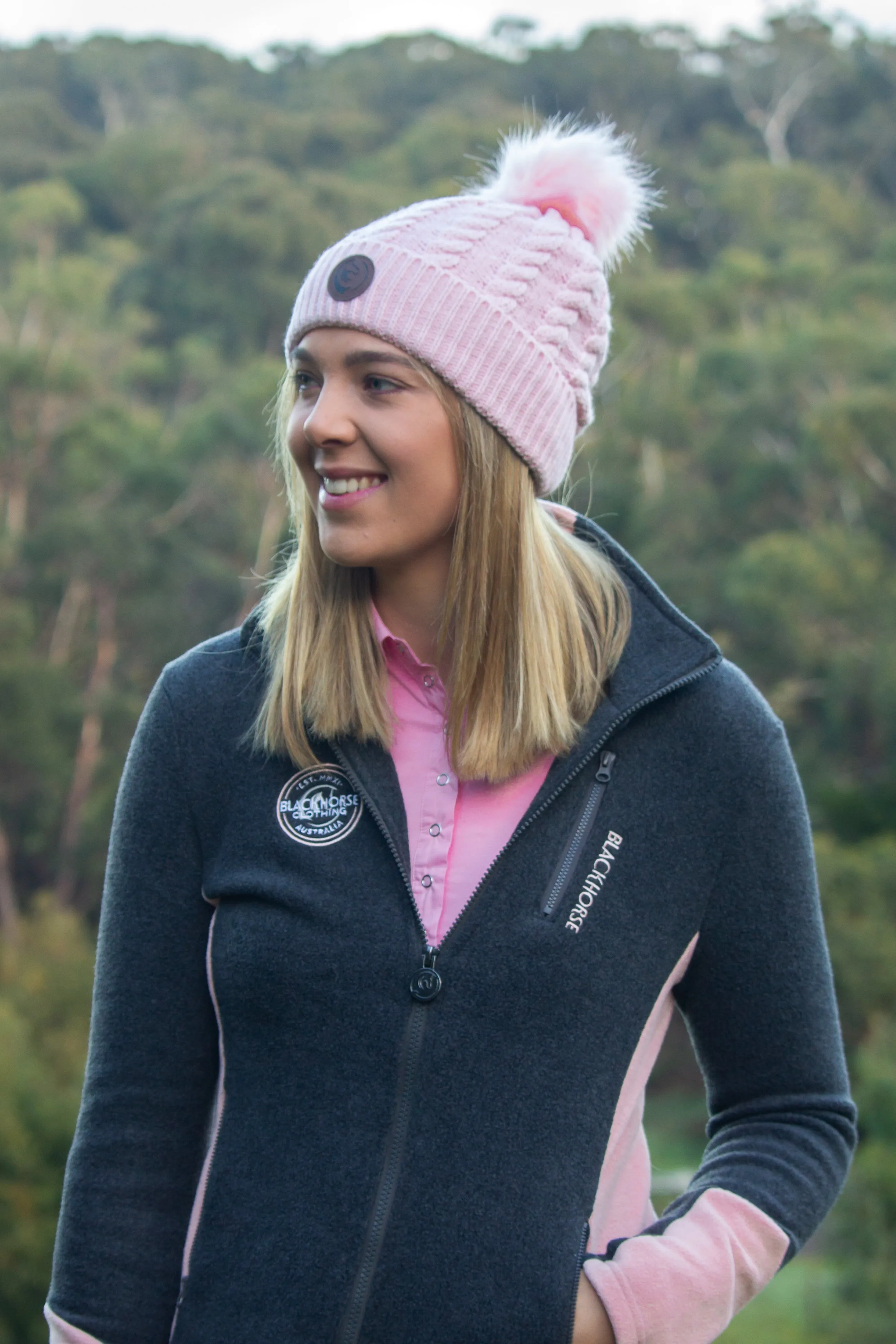 Logo Cable Pom Pom Beanie - Pink