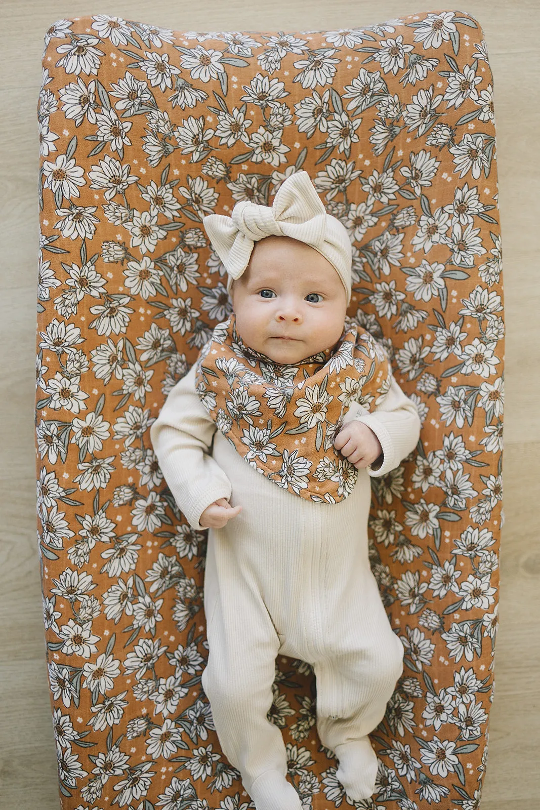 Magnolia Bib