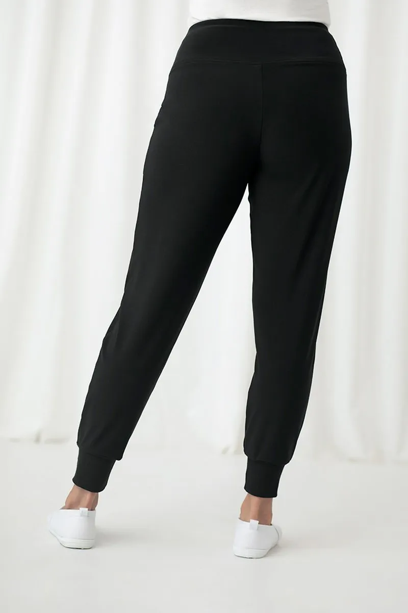 Motion Trim Cuff Jogger | Black