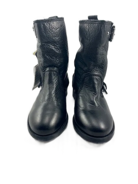 NWT ZARA LEATHER MOTO BOOTS (SZ 9)
