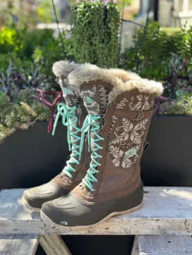 The North Face Snow Boots 8.5 Preloved
