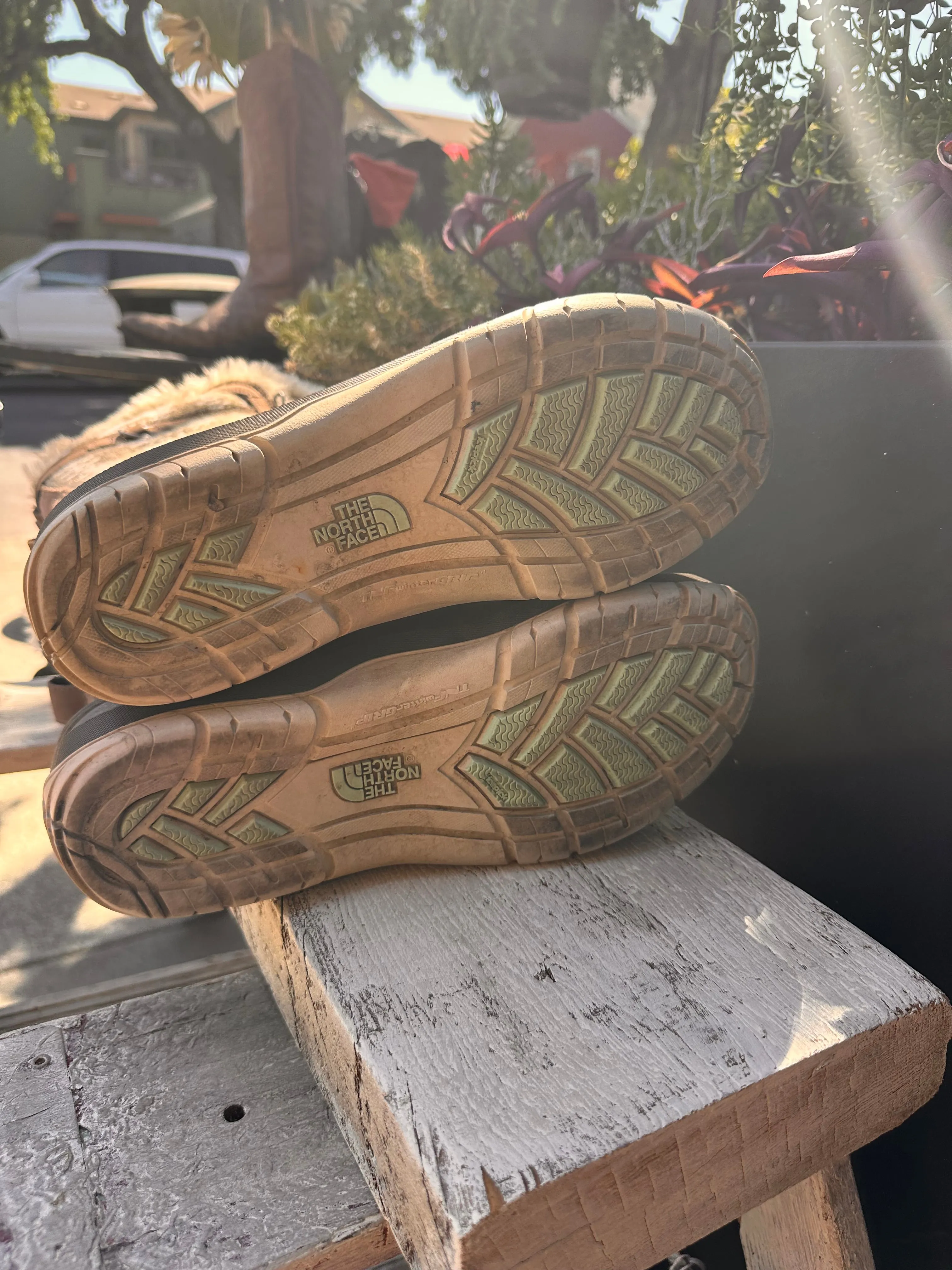 The North Face Snow Boots 8.5 Preloved