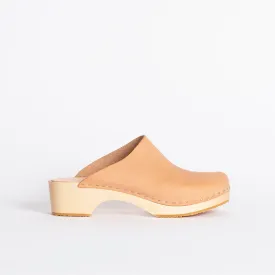 Worker in Natural, Size 8 (IG)